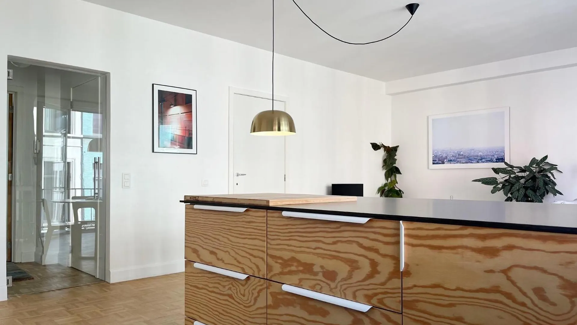 Trendy & Sunny Apartment In Ghent