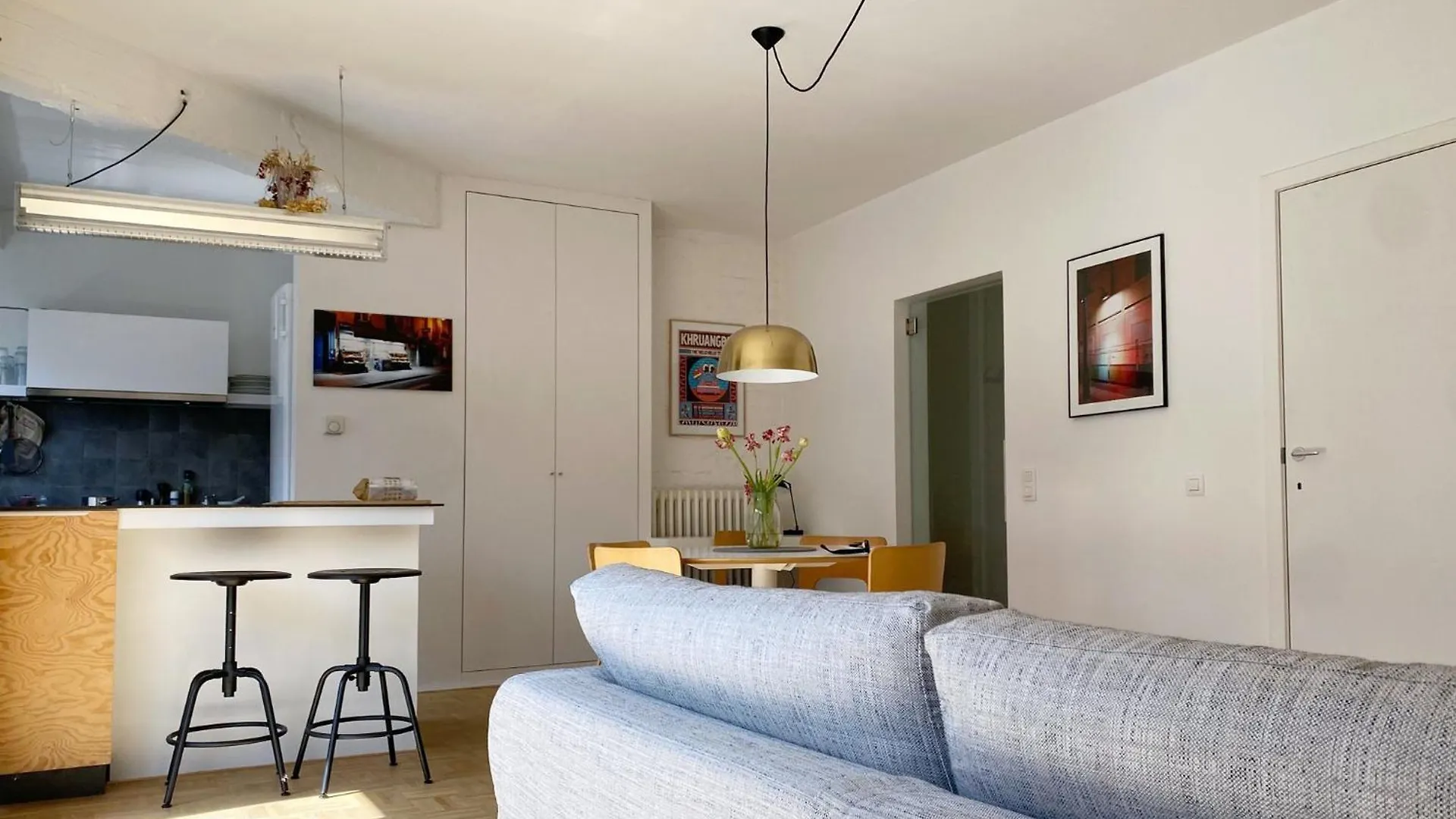 Trendy & Sunny Apartment In Ghent